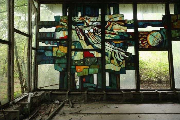 Зона відчуження Чорнобильської АЕС через 30 років після аварії (22 фото)