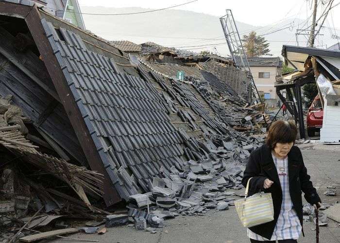 У Японії сталася найбільша за останні 5 років землетрус (15 фото + 2 відео)