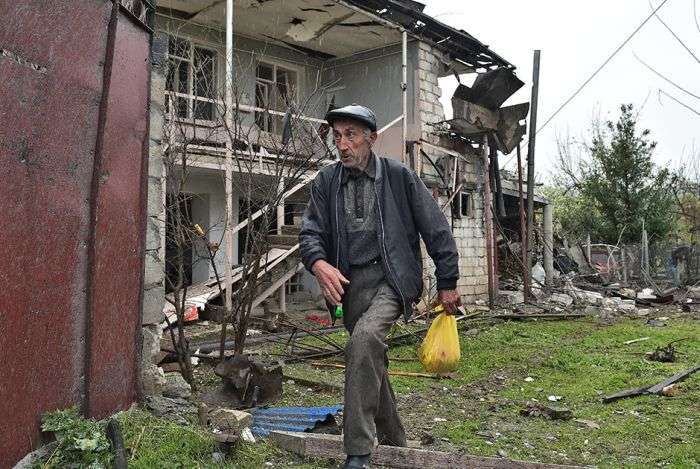 Нагорний Карабах через три дні після відновлення бойових дій (12 фото)