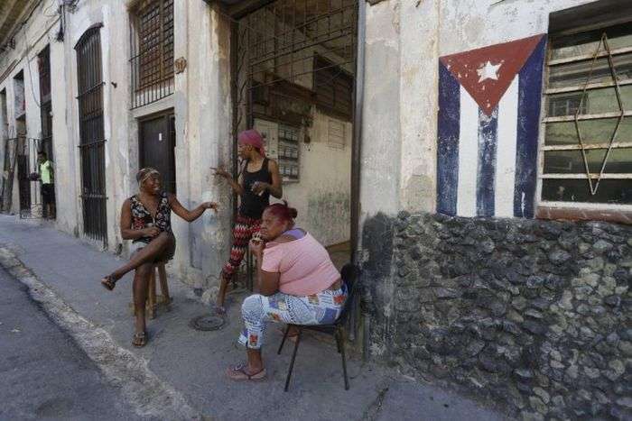 Повсякденне життя на Кубі (32 фото)