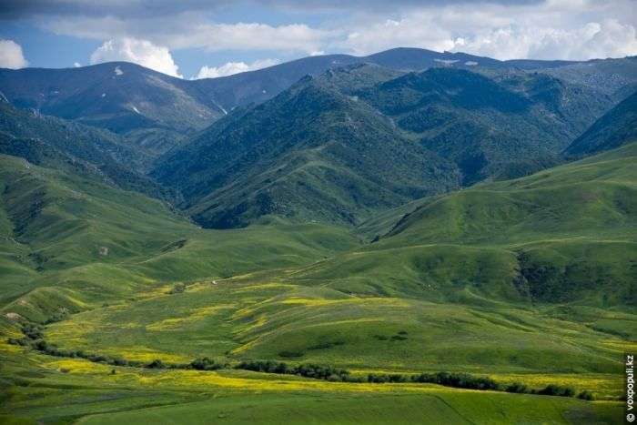 Краси Казахстану з висоти пташиного польоту (40 фото)