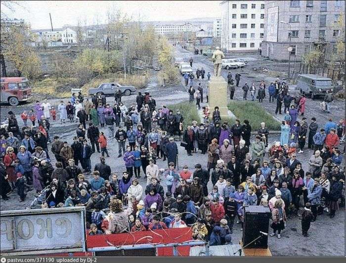 Росія початку 90-х (79 фото)