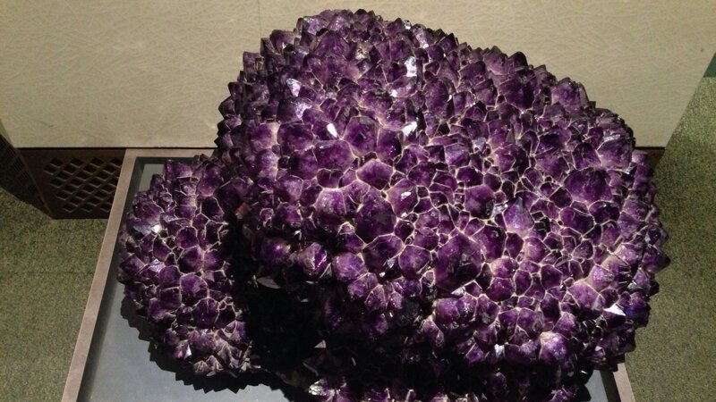 Галерея кристаллов и самый большой в мире известный кристалл кварца Интересное