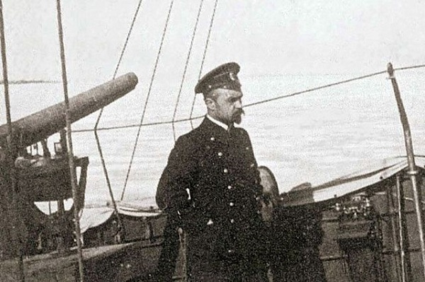 «Ледовый поход» Балтийского флота История