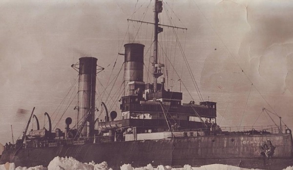 «Ледовый поход» Балтийского флота История