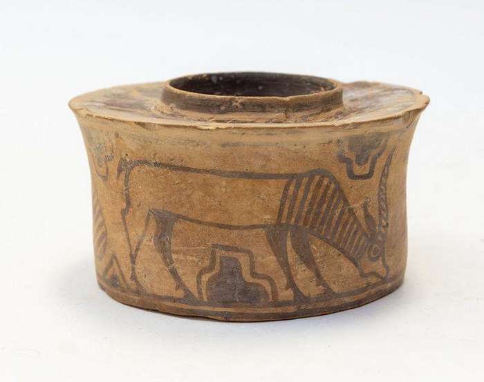 4000-летняя ваза служила подставкой для зубных щеток Интересное
