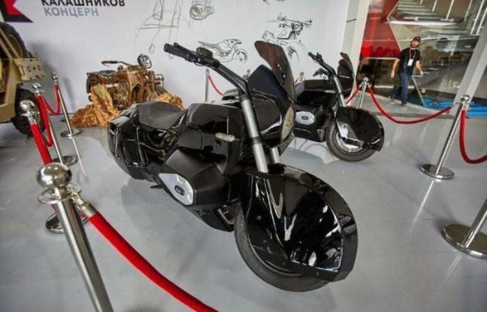 Новое творение концерна Калашникова - тяжелый мотоцикл мотоцикл “ИЖ кортеж”
