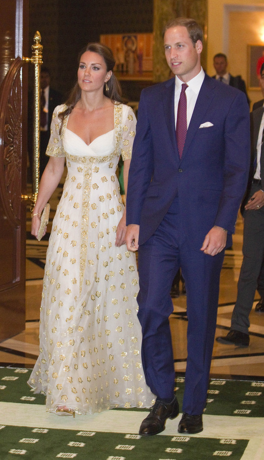 Коронный выход - великолепные вечерние платья герцогини Кембриджской Кэтрин иконы моды
