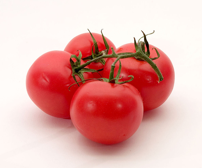 Почему помидоры считались ядовитыми и греховными, и Как удалось избавиться от этих суеверий жизнь