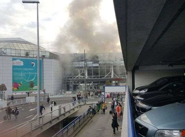 В аеропорту Брюсселя прогриміло два потужні вибухи (12 фото + відео)