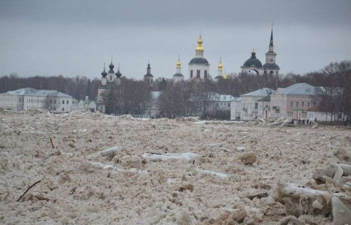 Повінь у Великому Устюзі, про який мовчать федеральні телеканали (24 фото + відео)