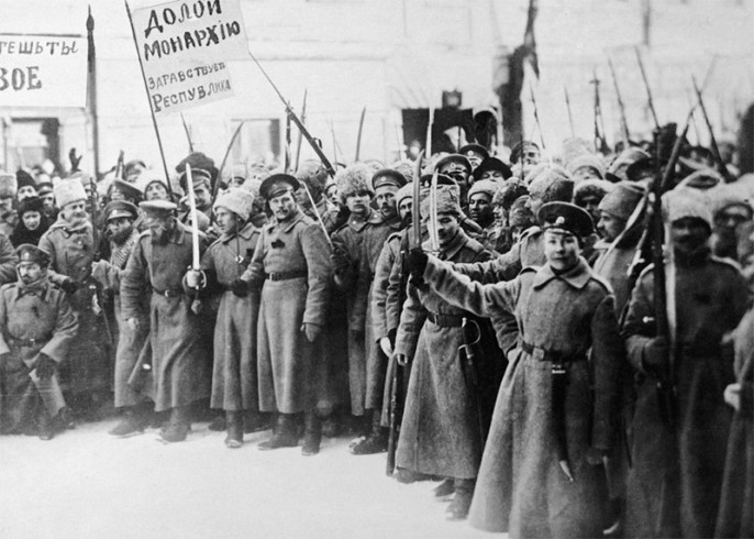 Андрей Фурсов : в момент прихода Николая II запад имел 20–30% капитала в России, а к сентябрю 1917-го — 90–95%. Дальние дали