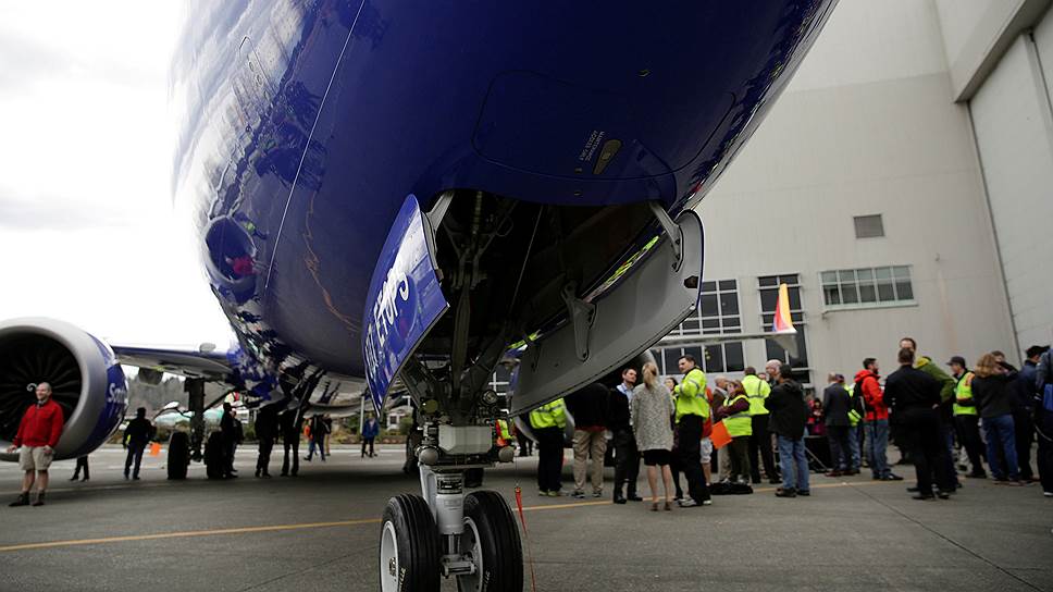 Десятки стран и авиакомпаний временно запретили авиалайнер 737 MAX Авиация