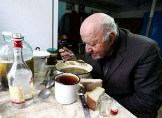 Життя в зоні відчуження Чорнобильської АЕС (19 фото)