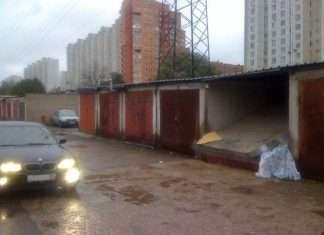 Епічний провал власника гаража (3 фото)