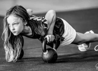 9-річна американка здала тест з фізпідготовки ВМС США (12 фото)