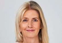 Неймовірна схожість дочок і мам (10 фото)