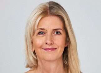 Неймовірна схожість дочок і мам (10 фото)