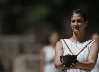 У Греції запалили вогонь Олімпіади-2016 (5 фото)