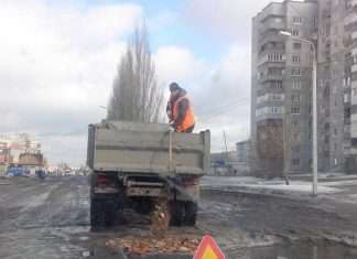 Омські дороги, двори і тротуари (22 фото)