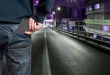 Пістолет для самооборони, замаскований під смартфон (3 фото)