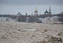 Повінь у Великому Устюзі, про який мовчать федеральні телеканали (24 фото + відео)