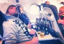 Пасажири, які доставляють дискомфорт (42 фото)