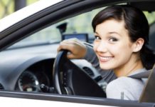 Мій друг обїжджав новенький range rover на парковці і злегка зачепив своїм дзеркалом дзеркало джипа