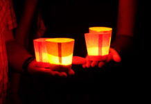 А найголовніше Микола забув. Він не взяв ліхтарик