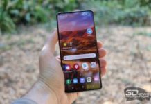 Samsung звинуватили в обмані споживачів щодо водонепроникності смартфонів Galaxy S