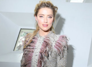 Ембер Херд згадала, як батьки важко пережили її визнання в бісексуальності