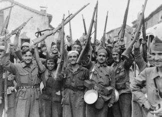 Вино, дівчата, героїзм. Як військові СРСР билися за Іспанію