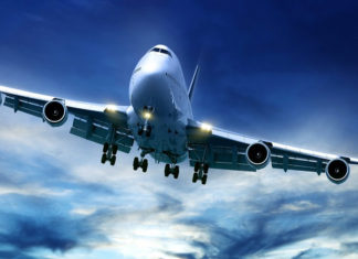 Історії від пілотів і стюардес про події в літаках