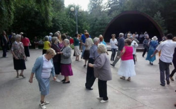 Росіяни, вам повинно бути соромно!. Американець про любов до Росії