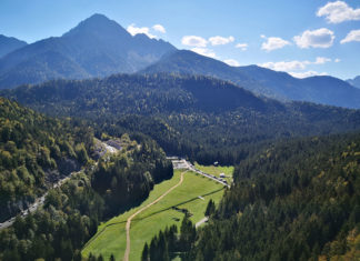 Незвичайний Шматочок Австрії: «Highline 179» І Озеро Планзее