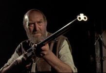 Вночі мешканку маленького села Клавдію Морозову розбудив звук розбитого скла