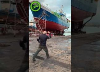 Щойно пофарбували корабель, але все пішло не за планом