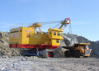 Екскаватор ЕКГ-18 введено в дію на вугільному розрізі в Якутії