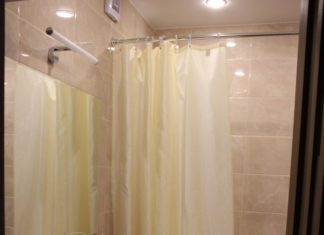 Ванна майже звичайна