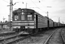 Розповідь дядька Гени , екс-машиніста приміської електрички в середині 90-тих