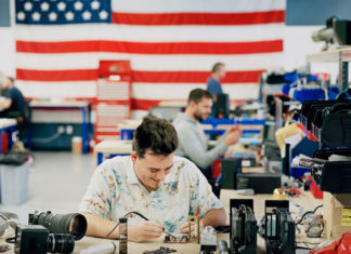 Палмер Лаки, «батько» Oculus Rift, розробляє систему віртуального поля бою для Пентагону