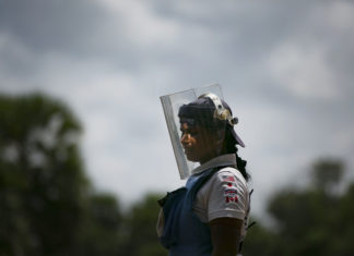 44% саперів , які працюють на мінних полях Шрі-Ланки , — це жінки