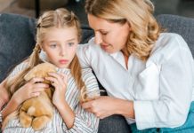 Коли настав час поговорити з дочкою на ці теми?