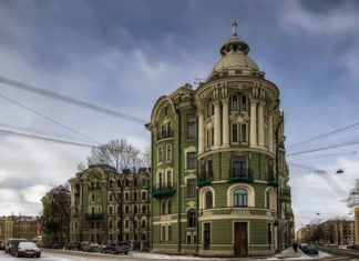 Таємниці маєтку мільйонерів Колобовых, які добровільно відмовилися від 40 будинків і безбідного життя за кордоном