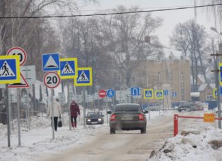 Чому на дорожні знаки ніхто не дивиться?