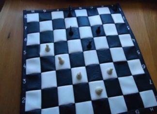 Шахова дошка для моїх хлопчаків
