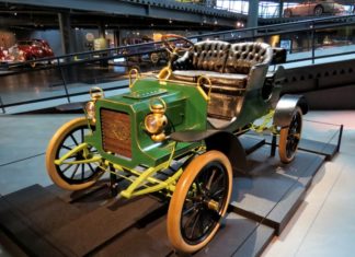 Ризький автомобільний музей .