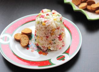 Крабовий салат: інгредієнти, варіанти рецептів