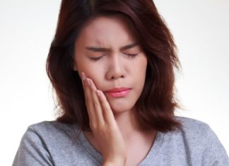 Синяк на щоці: причини виникнення та методи лікування