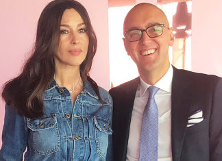 Моніка Беллуччі в молодіжному образі на презентації в Мілані